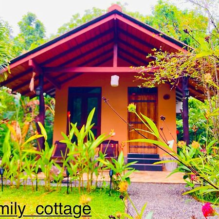 Suncity Privacy Cottages Udawalawe Exterior foto